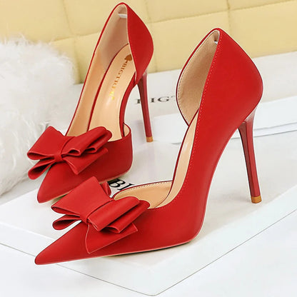 Polished Heels with an Effortless Classic Look