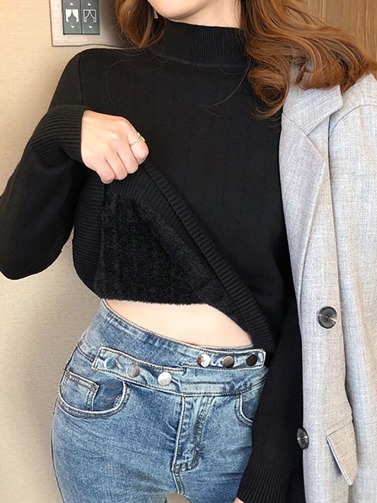 Classic Vintage Sweater with a Flattering Fit