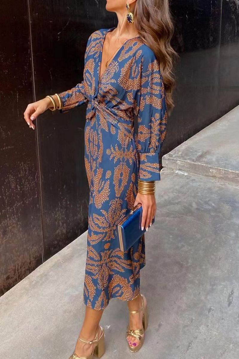 Classic Vintage & Enduringly Stylish Dress