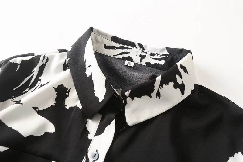 Classic Vintage Shirt with a Flattering Fit
