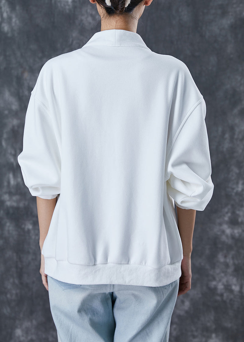 Effortlessly Elegant Cardigan with a Timeless Design