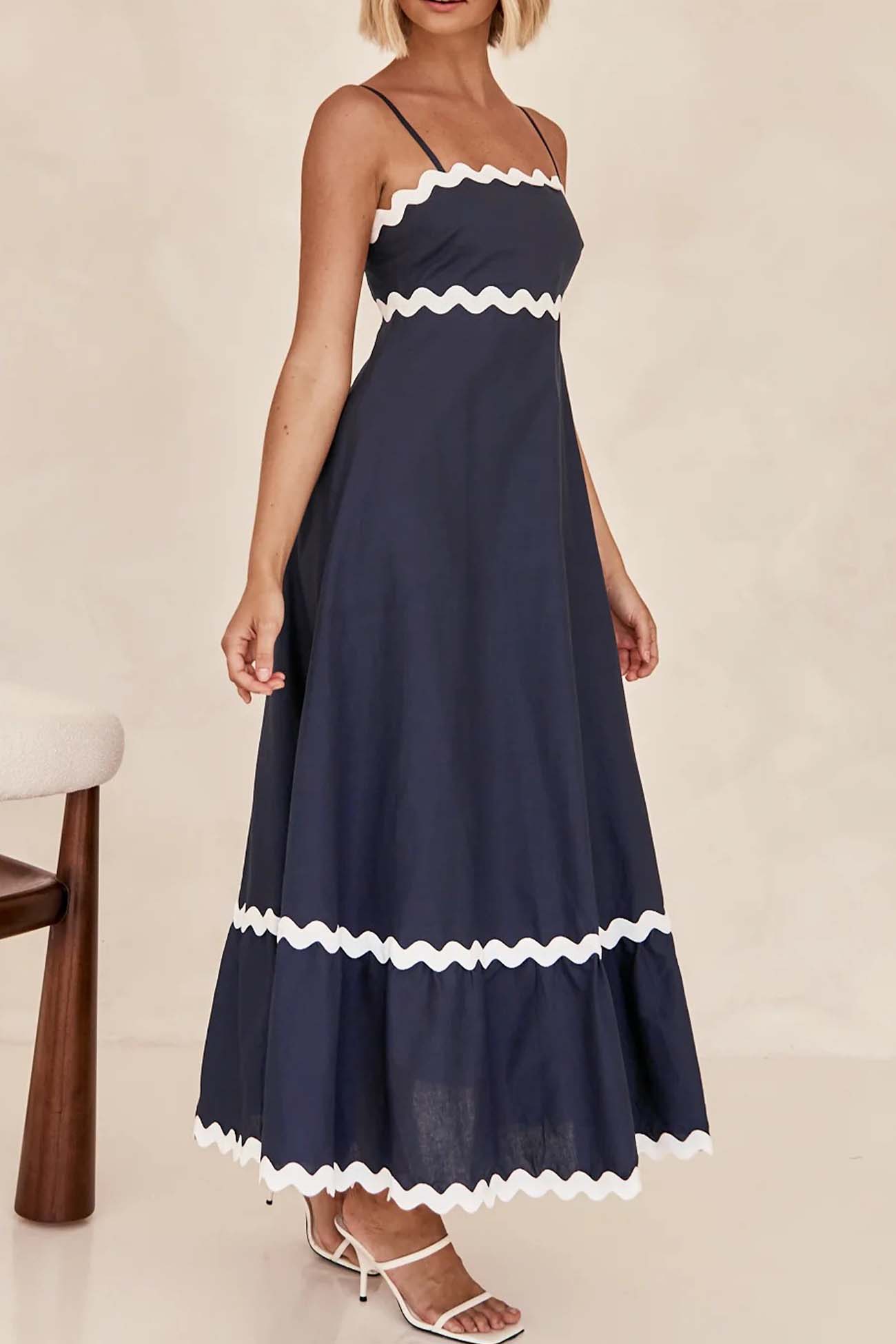 Classic Vintage & Enduringly Stylish Dress