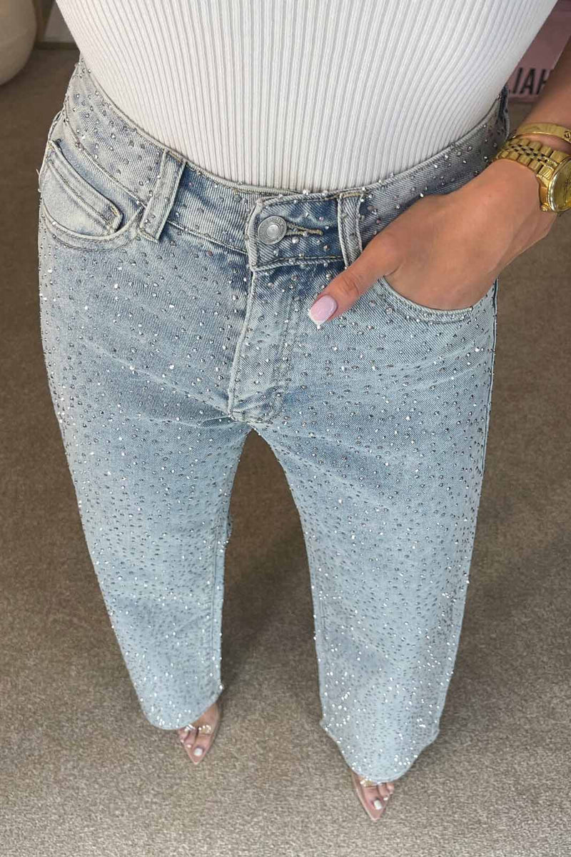 Polished Garment with an Effortless Classic Look