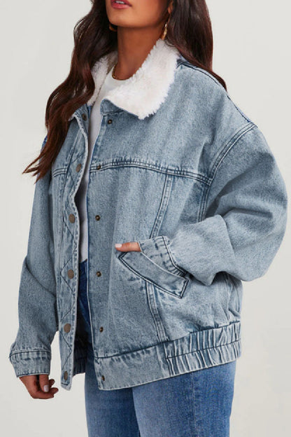 Elegantly Styled Jacket for Everyday Wear