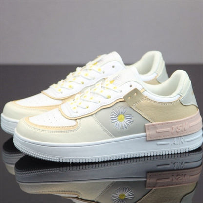 Well Tailored Sneakers with a Graceful Silhouette