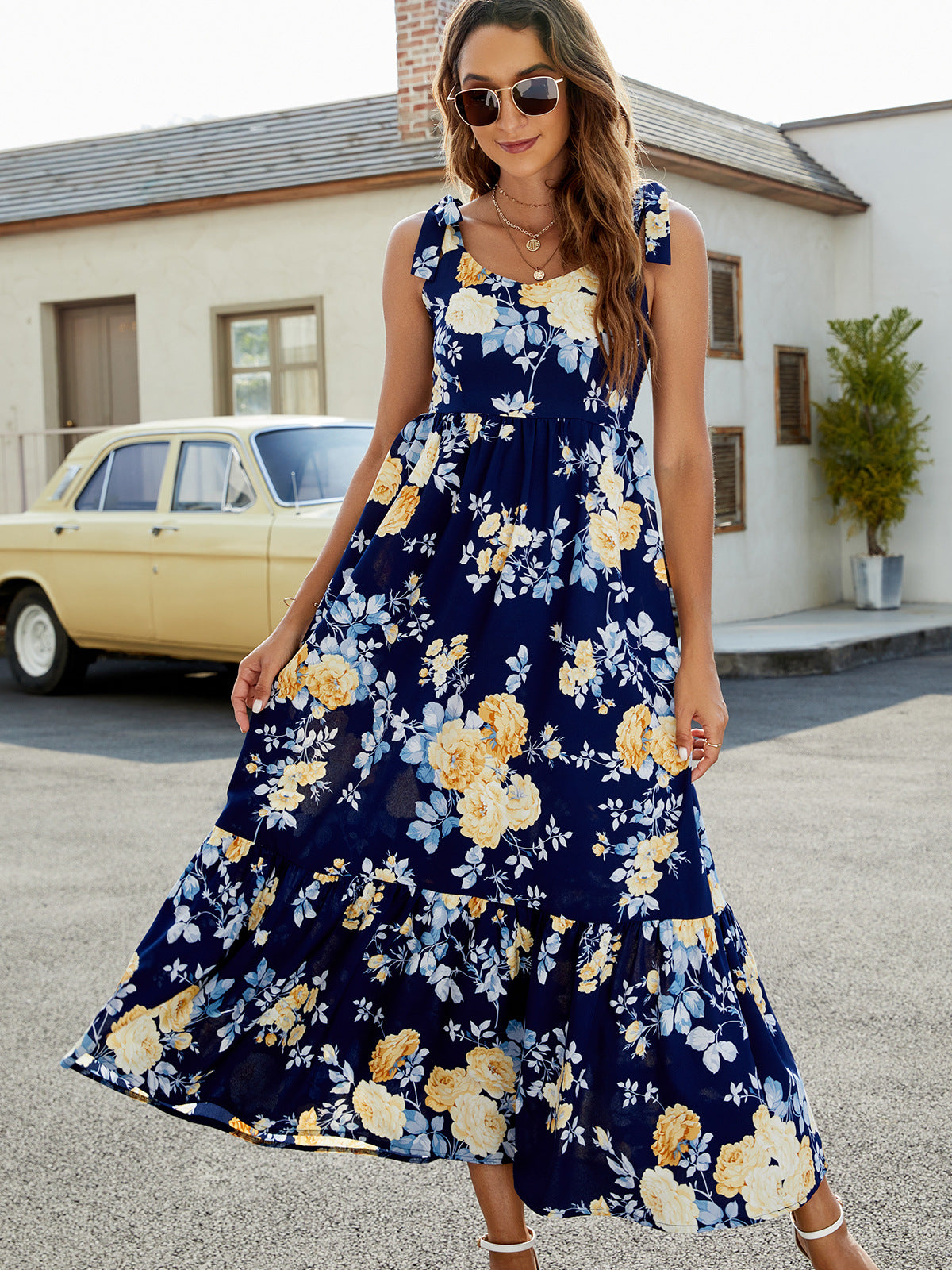 Gracefully Styled Dress for Any Occasion