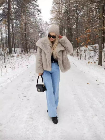 Sophisticated Coat with a Clean Classic Look