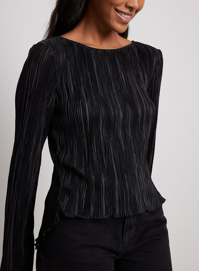 Classic Vintage Top with a Flattering Fit
