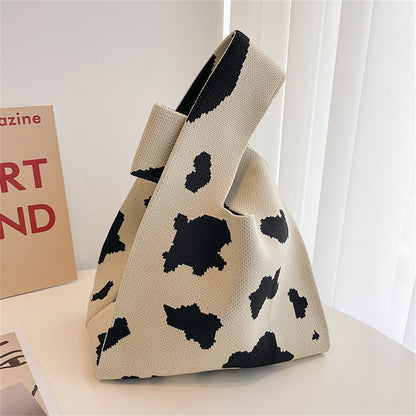 Well Tailored Bag with a Graceful Silhouette