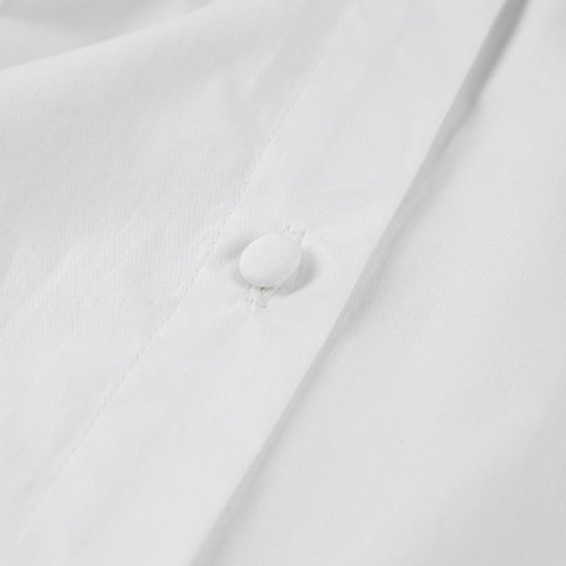 Classic Vintage Blouse with a Flattering Fit
