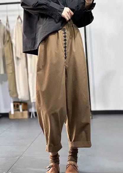 Effortlessly Elegant Pants with a Timeless Design