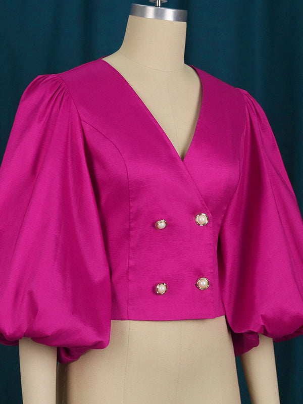Classic Vintage Blouse with a Flattering Fit