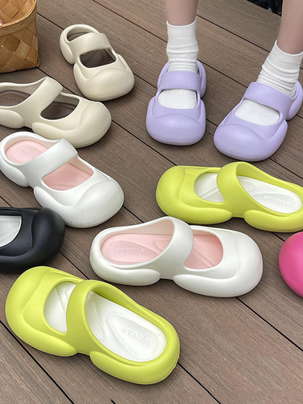 Effortlessly Elegant Sandals with a Timeless Design