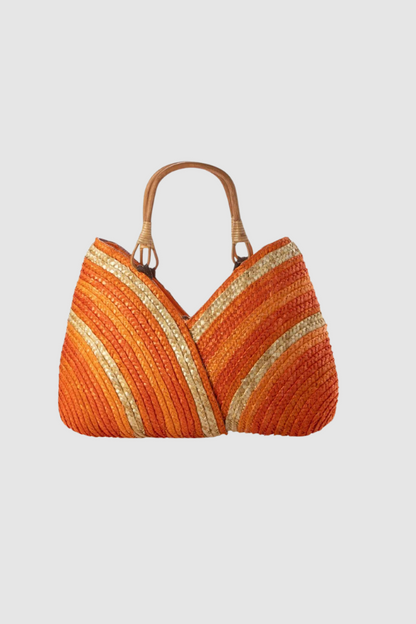 Polished Bag with an Effortless Classic Look