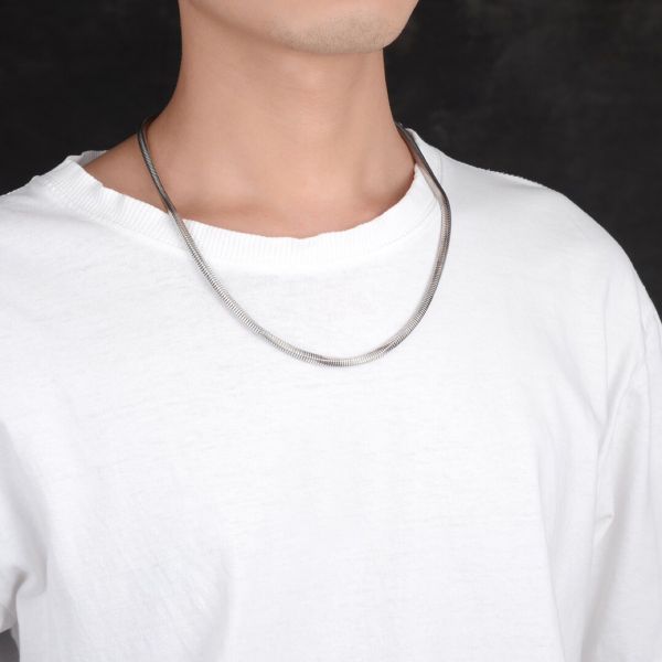 Effortlessly Elegant Garment with a Timeless Design