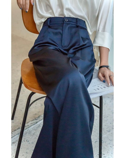 Polished Trousers with an Effortless Classic Look