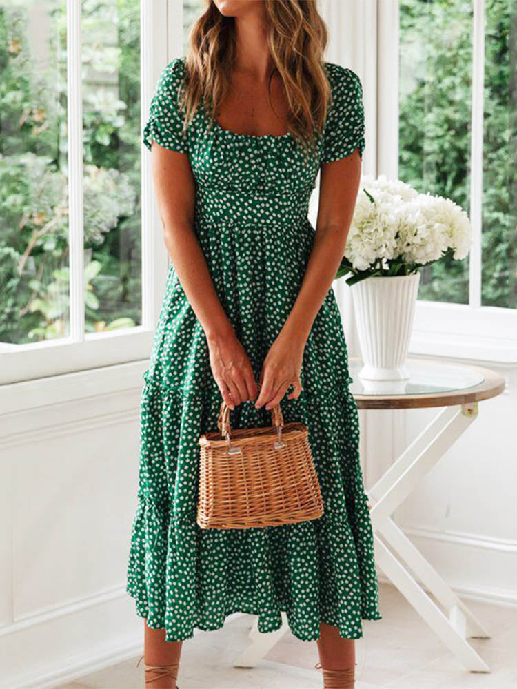 Classic Vintage Dress with a Flattering Fit