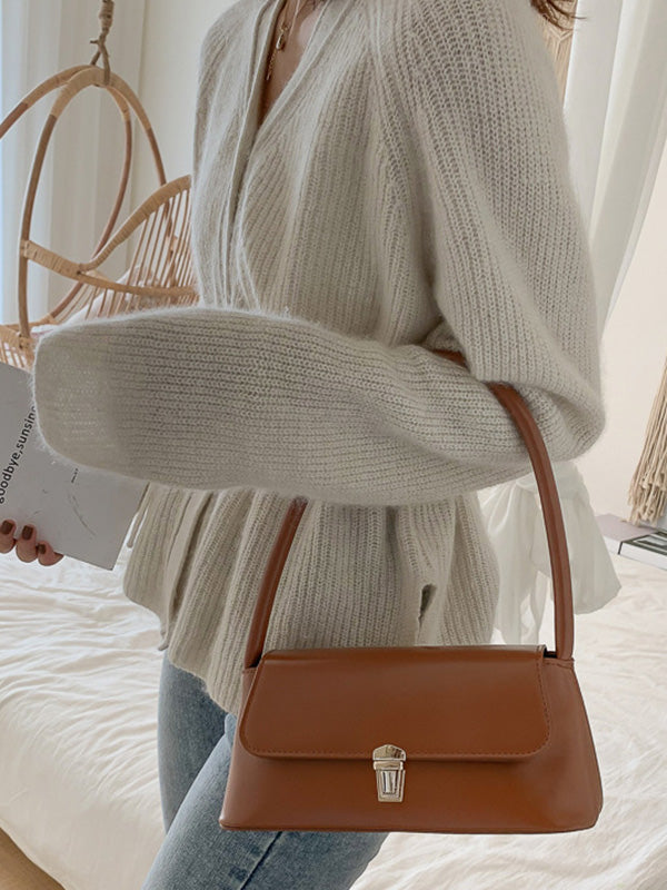 Classic Vintage Bag with a Flattering Fit