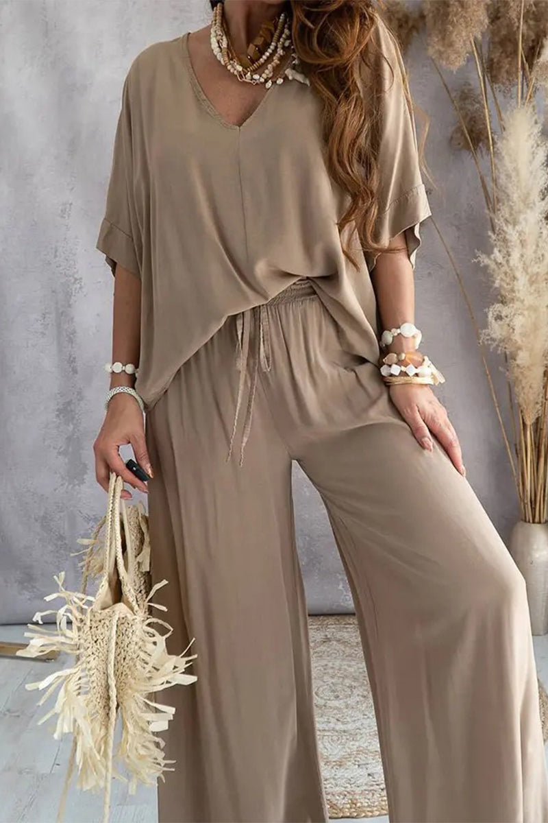 Effortlessly Elegant Garment with a Timeless Design