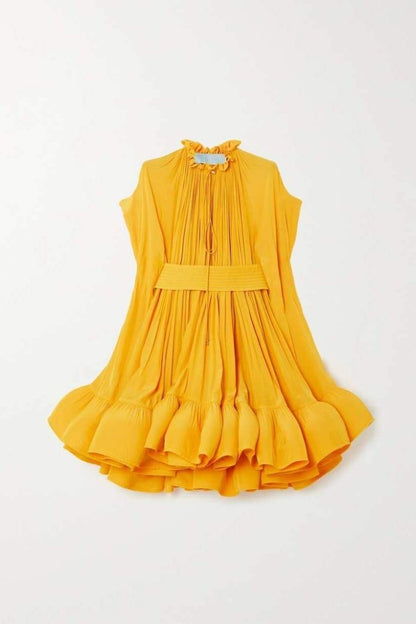Polished Dress with an Effortless Classic Look