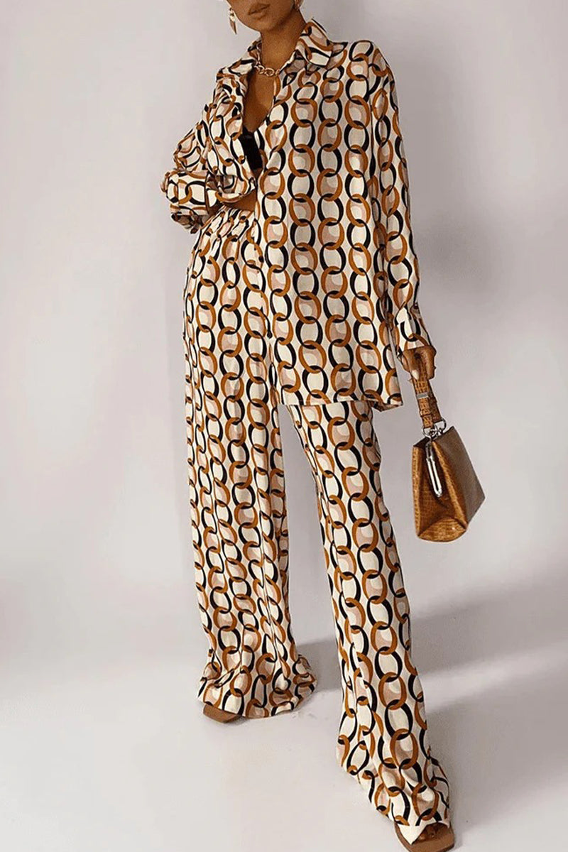 Sophisticated Garment with a Clean Classic Look