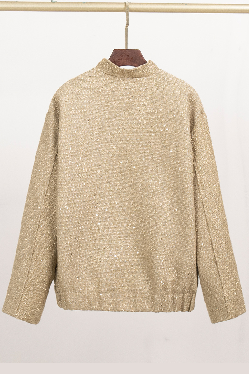Gracefully Styled Garment for Any Occasion