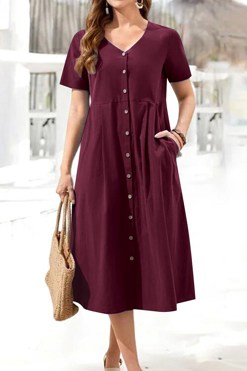 Sophisticated Dress with a Clean Classic Look