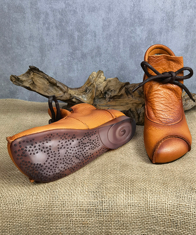 Well Tailored Boots with a Graceful Silhouette