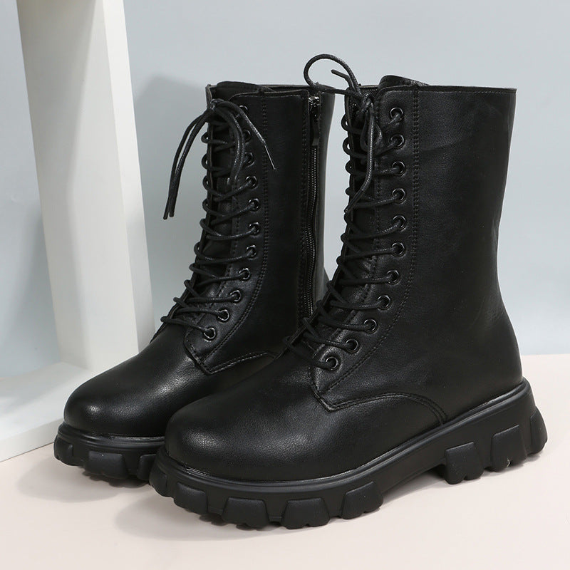 Well Tailored Shoes with a Graceful Silhouette