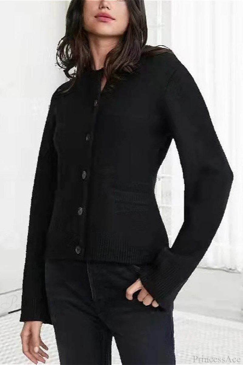 Beautifully Crafted Cardigan in a Classic Style