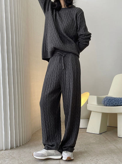 A Vintage Style Pants with Delicate Timeless Details