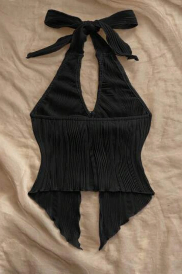 Beautifully Finished Garment in a Timeless Design