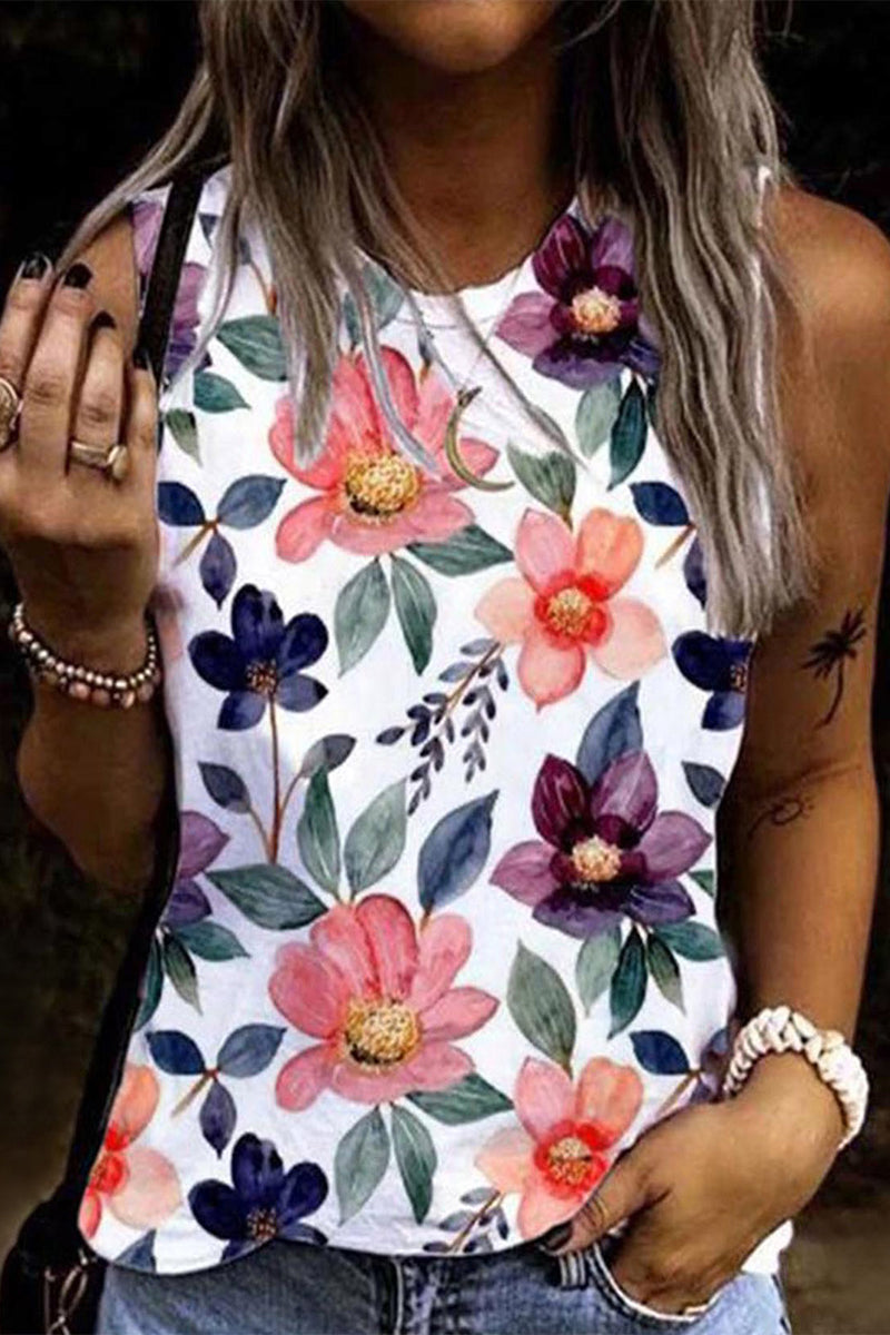 Well Tailored Top with a Graceful Silhouette