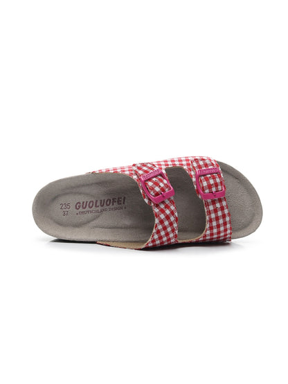 Effortlessly Elegant Sandals with a Timeless Design