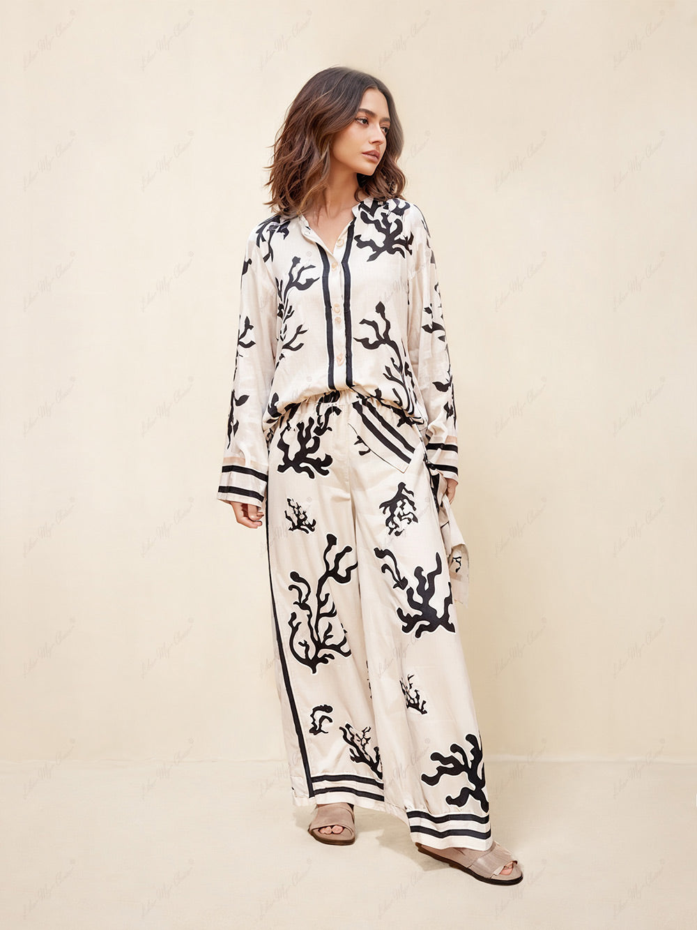 Classic Vintage Pants with a Flattering Fit