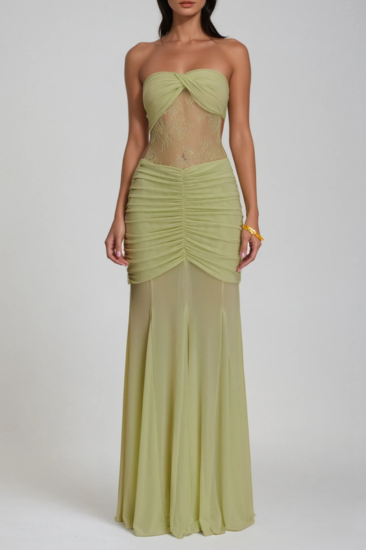 A Vintage Style Dress with Delicate Timeless Details