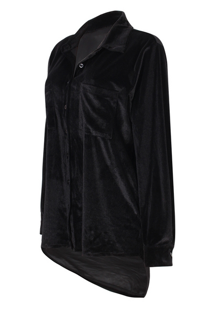 Sophisticated Blouse with a Clean Classic Look