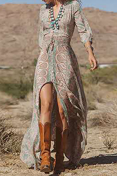 A Vintage Style Dress with Delicate Timeless Details