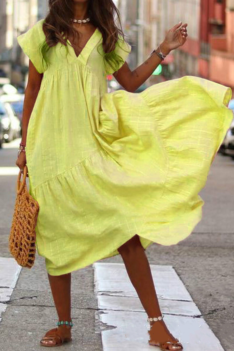 Gracefully Styled Dress for Any Occasion