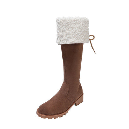 Effortlessly Elegant Boots with a Timeless Design