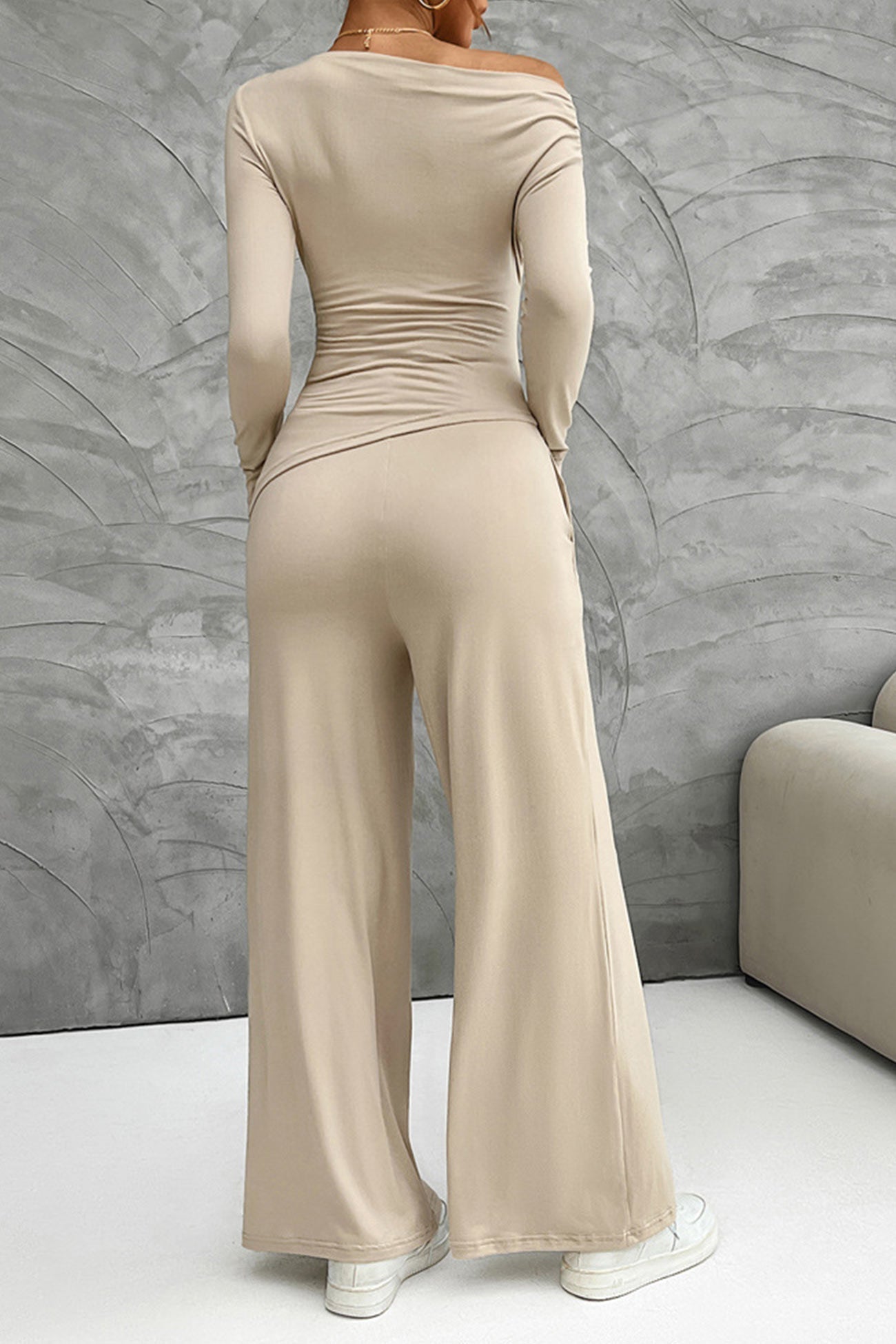 A Vintage Style Pants with Delicate Timeless Details