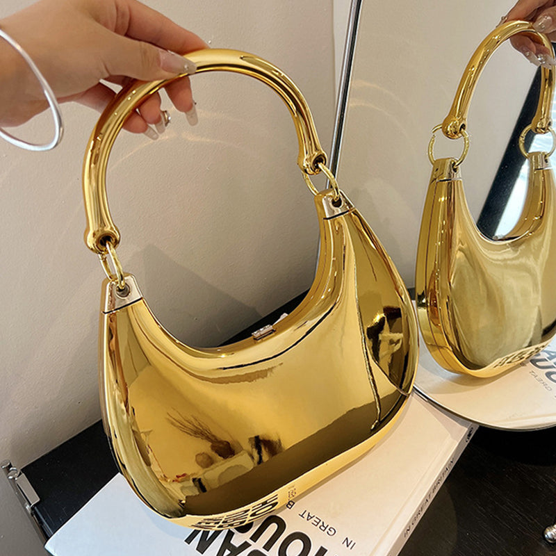 Classic Vintage Bag with a Flattering Fit