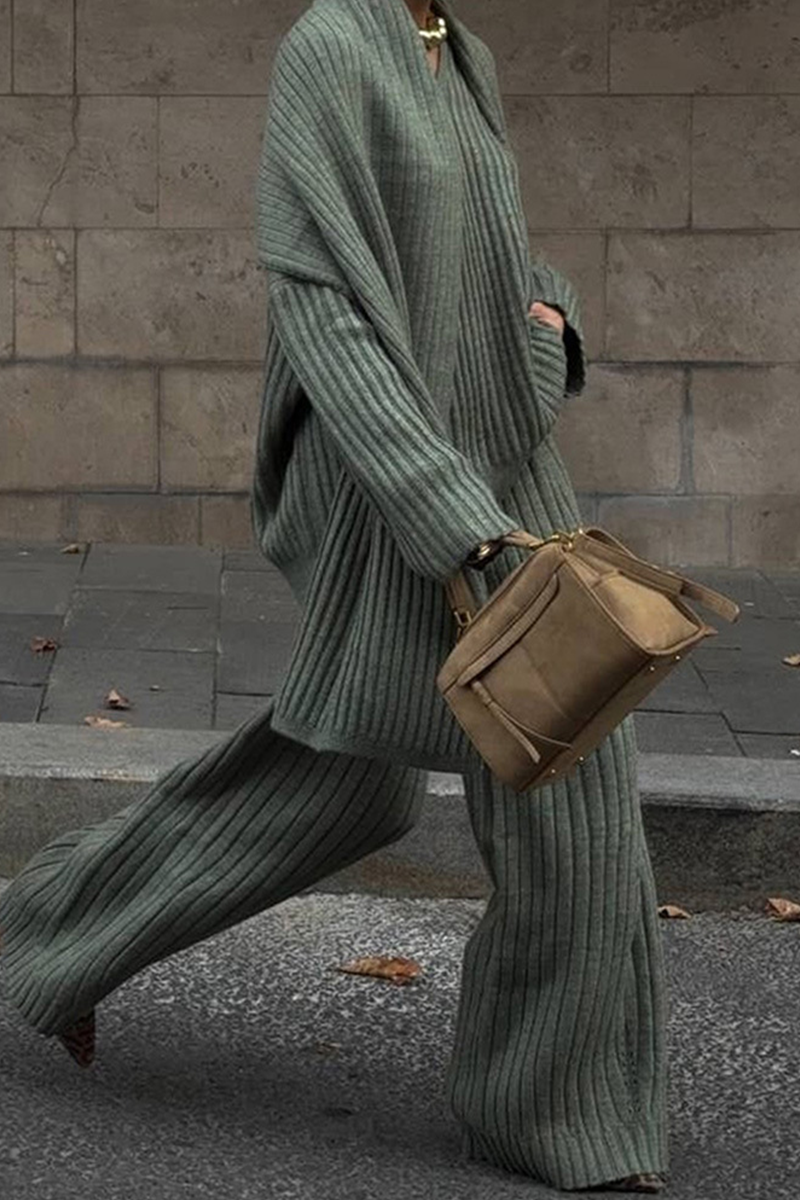 Beautifully Finished Garment in a Timeless Design