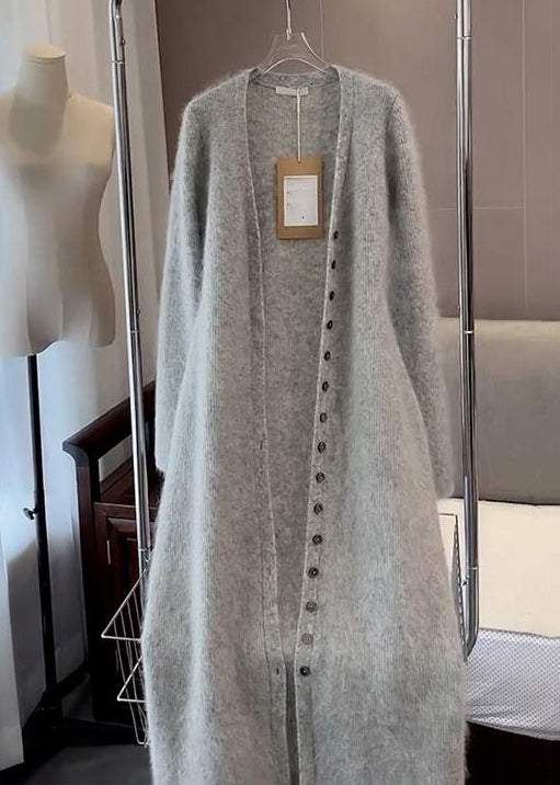 Effortlessly Elegant Cardigan with a Timeless Design