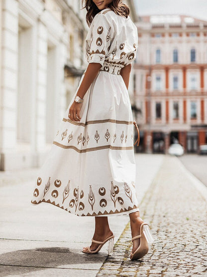 Effortlessly Elegant Dress with a Timeless Design