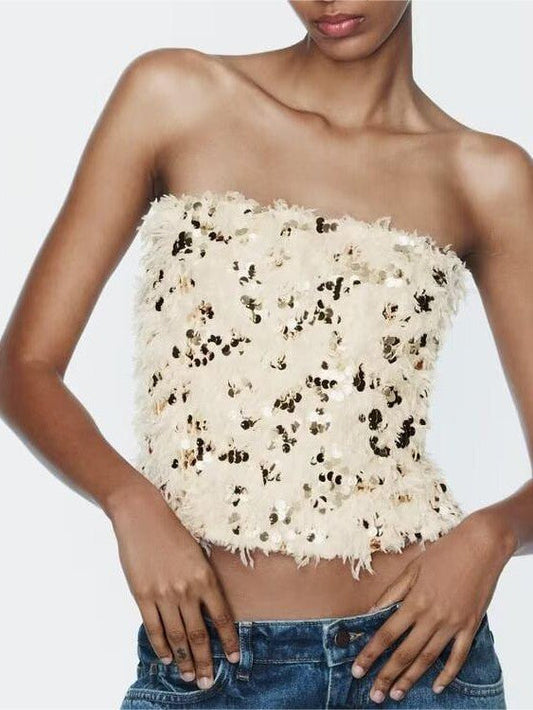 A Vintage Style Top with Delicate Timeless Details