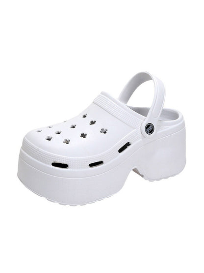 Effortlessly Elegant Sandals with a Timeless Design