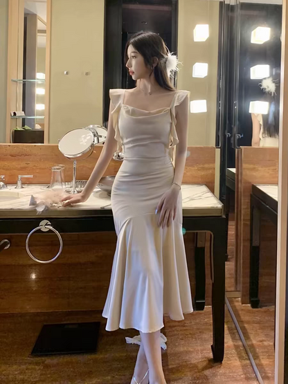 Gracefully Styled Dress for Any Occasion