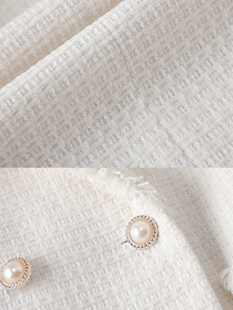 Sophisticated Garment with a Clean Classic Look
