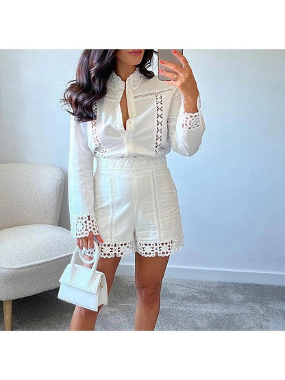 Classic Vintage Shirt with a Flattering Fit